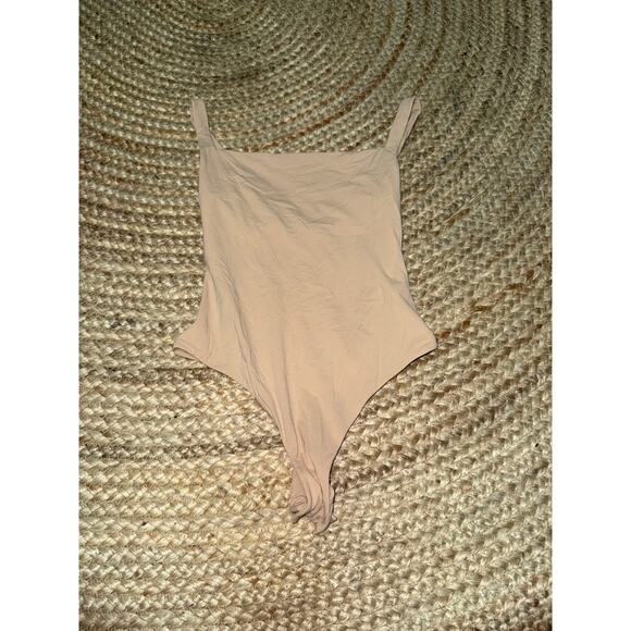 SKIMS squareneck bodysuit in tan size small - Picture 1 of 3
